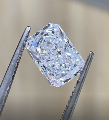 1ct Radiant Shape Lab créé blanc incolore comme des diamants CVD cultivés Toutes les formes disponibles Certifié IGI