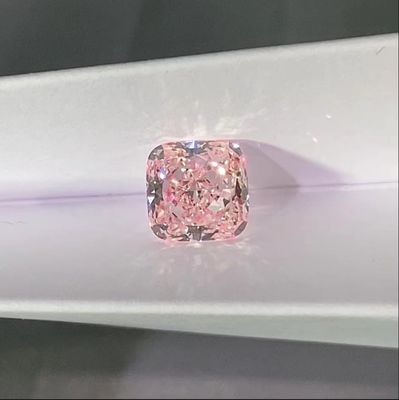 le diamant synthétique lâche NGTC de coupe du coussin 3ct a délivré un certificat la lumière de fantaisie
