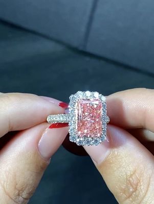 4.56ct laboratoire Diamond Jewelry Pink Radiant Cut Diamond Ring