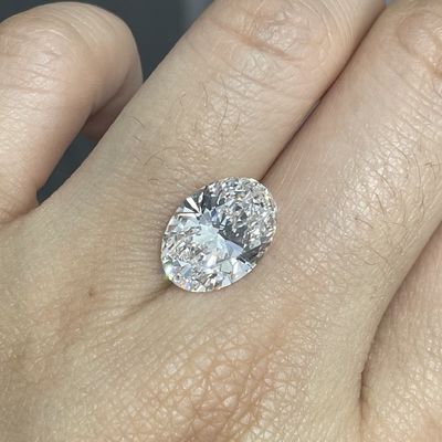 Colorless 10 Mohs Lab Ovale CVD Diamants cultivés 2,0ct-2,5ct Certifié IGI