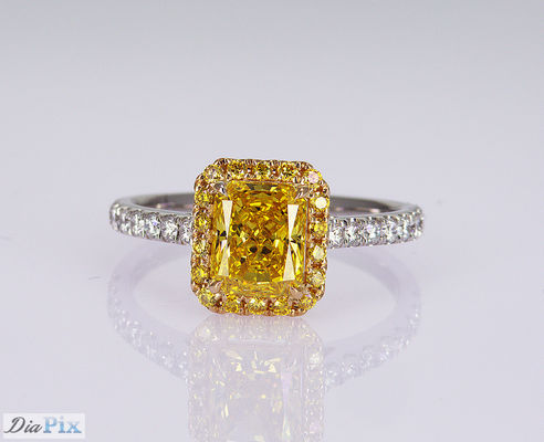 1.1ct Forme radieuse Fancy Vivid Jaune Laboratoire Créé Anneau Diamant 18K Or Ensemble