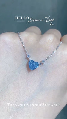 Collier de pendentif en diamant de 1,51ct à coupe cardiaque certifié GRC