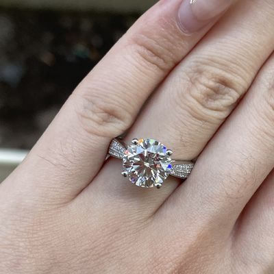 Anneaux de diamants en or de 18 carats en laboratoire certifiés IGI pour mariage de fiançailles