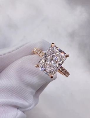 Anneaux de diamants radiants Anneaux de diamants blancs Anneaux de fiançailles Anneaux de mariage Anneaux de diamants en laboratoire