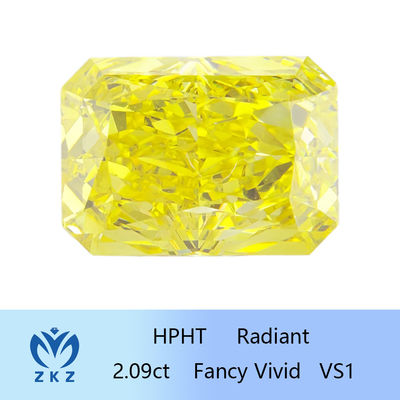 HPHT Diamond Man Made Radiant Cut jaune vif de fantaisie 2.09ct IGI a délivré un certificat