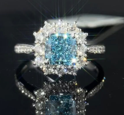 Anneaux en diamant de laboratoire bleu de 1,29ct coupé sur coussin Anneaux cadeau en diamant synthétique pour femmes