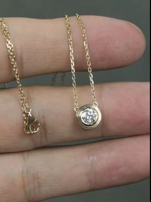 Des pendentifs de diamants de laboratoire en forme ronde pour cadeau collier de l'oeil chanceux